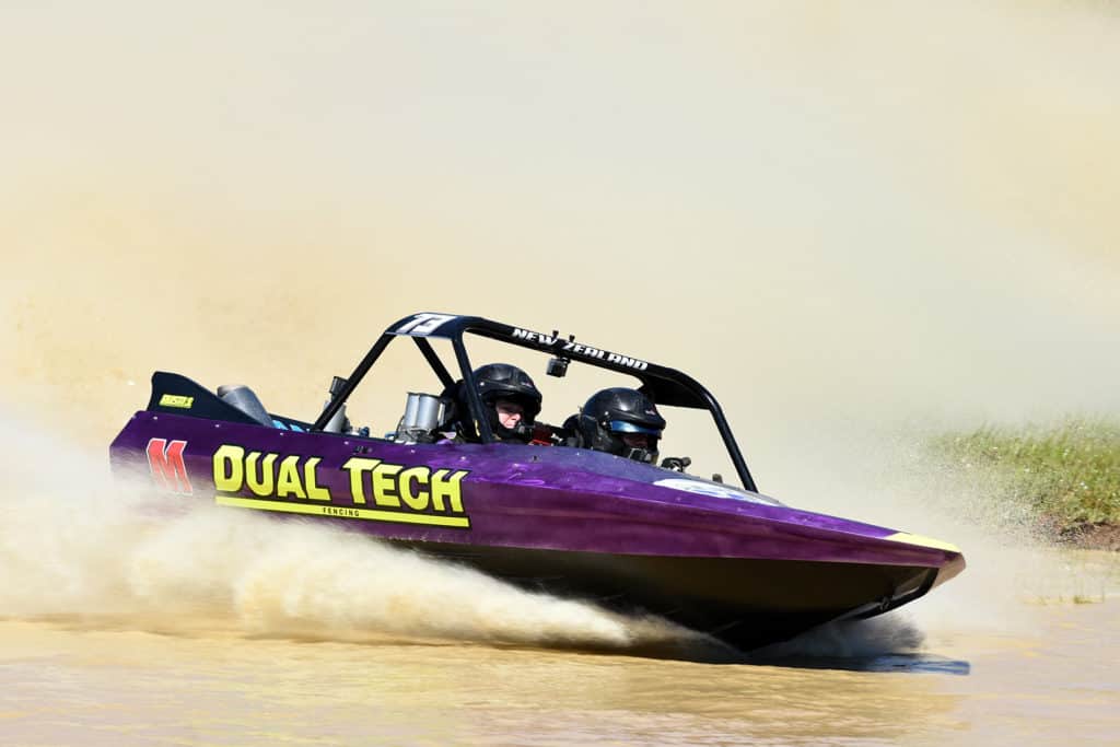 jet sprint super boat dual tech is a Sprintec engineered boat